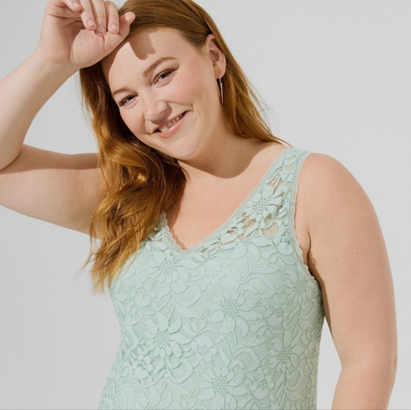 Torrid lace top - Picture 3 of 7